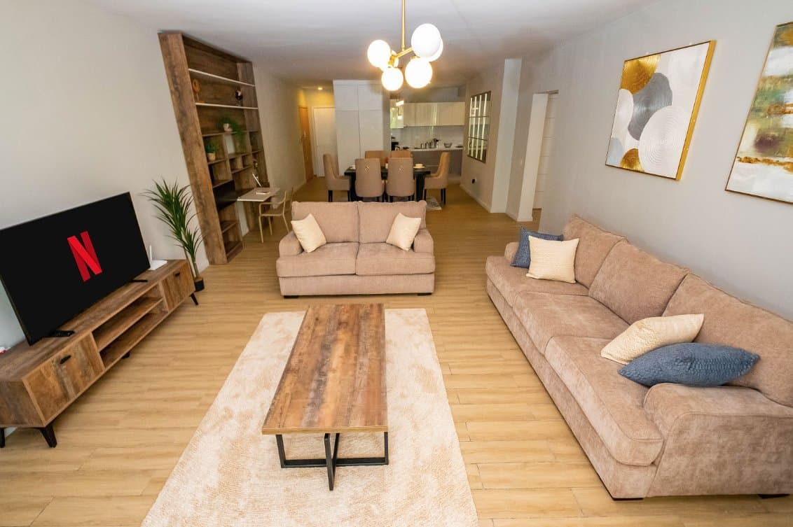 4 Bed Villa with En Suite in Westlands Area